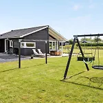 Dom wakacyjny 5 Star Holiday Home In Nordborg