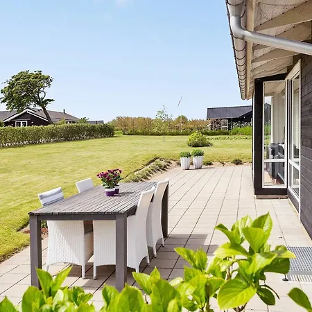 7 Person In Nordborg-by Traum